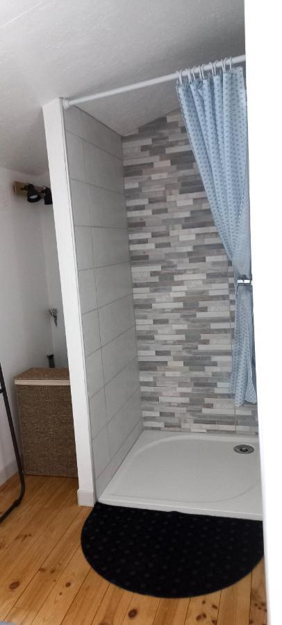 Charmant Logement Avec Terrasse Salinelles 외부 사진